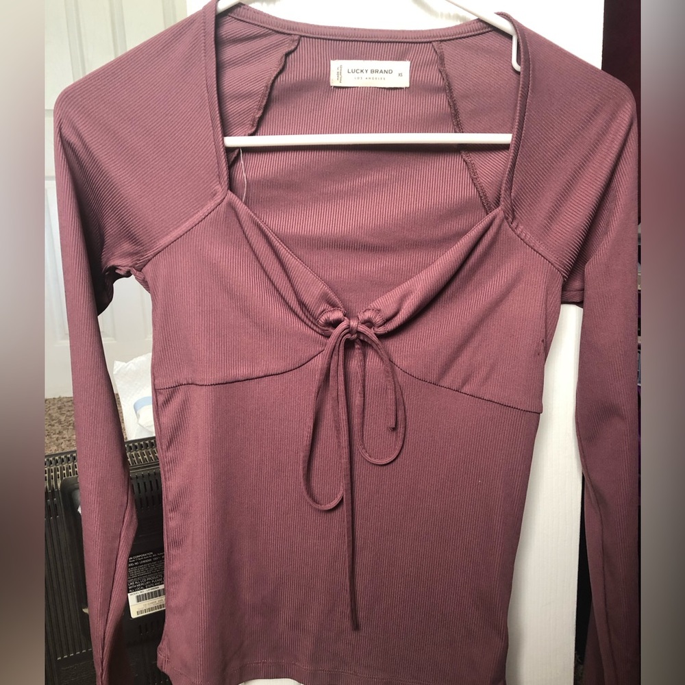 Lucky brand xs low cut top
